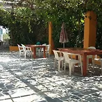 Miltiadis Aparthotel Ambelas